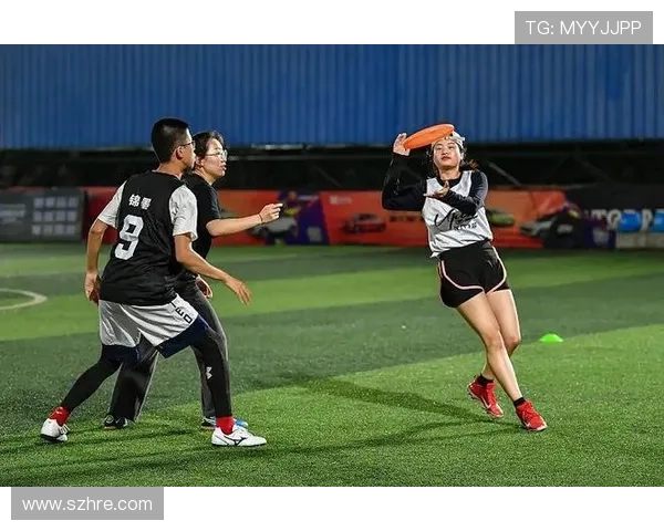 武汉飞盘队在世界滑板锦标赛中的战术表现分析与点评