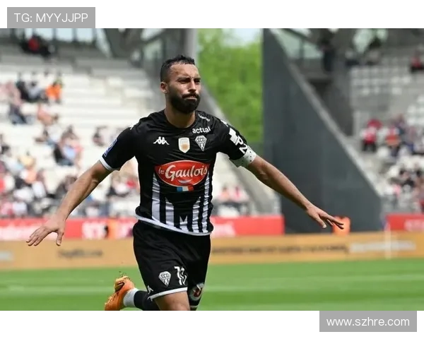 昂热与摩纳哥对决分析双方战术特点及近期状态评估