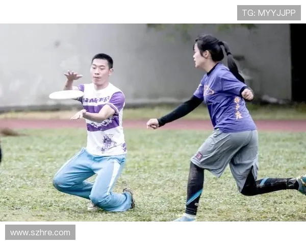 飞盘运动的魅力:探索西安飞盘队的团队协作与默契配合 飞盘运动的魅力:探索西安飞盘队的团队协作与默契配合