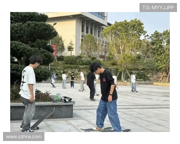 北京滑板队耐力训练揭秘:挑战极限与团队精神的完美结合 北京滑板队耐力训练揭秘:挑战极限与团队精神的完美结合