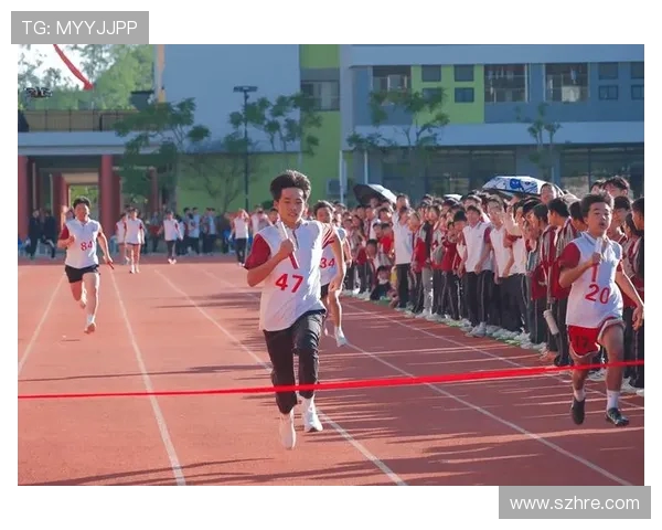 李丽独家分享飞盘技巧与心得体会助你轻松掌握这项运动的魅力与乐趣